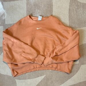 Nike Women’s Orange Cream Colored Cropped Crew Neck